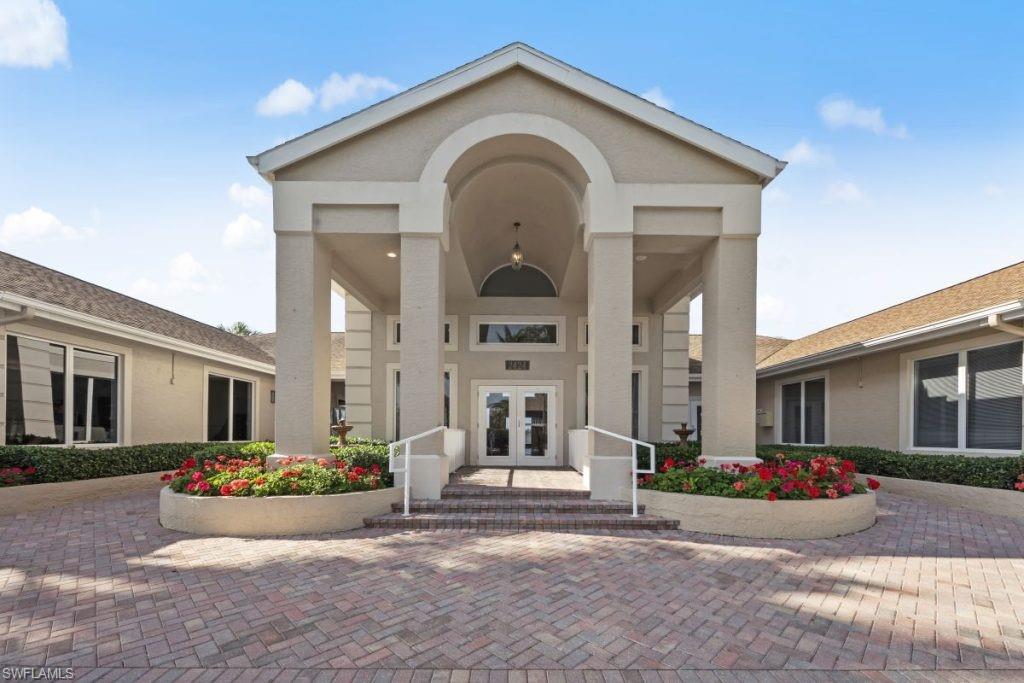 3270 W Crown Pointe BLVD Unit: 202