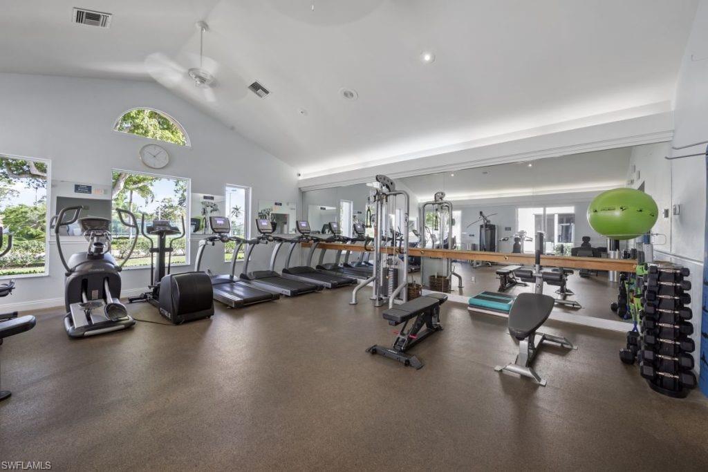 3270 W Crown Pointe BLVD Unit: 202