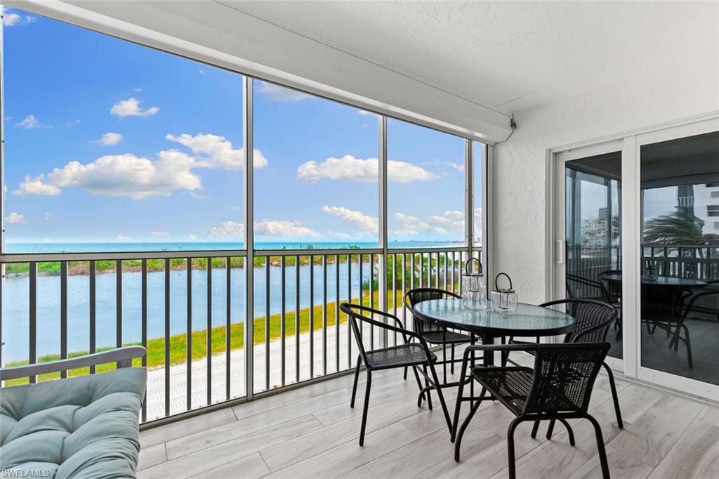 6900 Estero BLVD Unit: 306