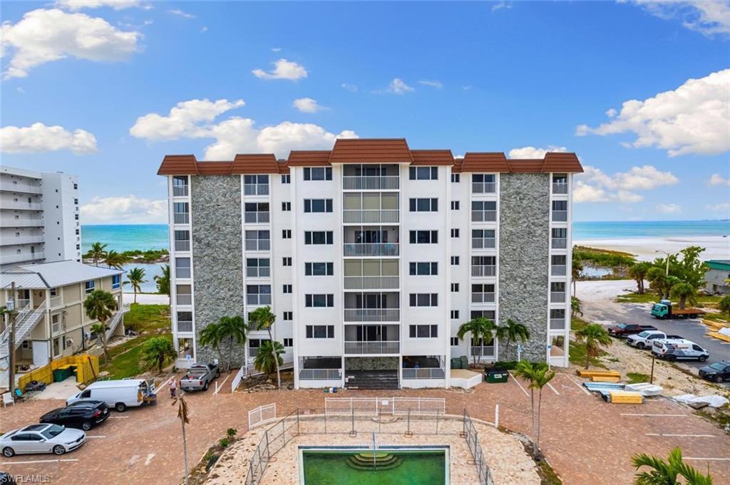 6900 Estero BLVD Unit: 306