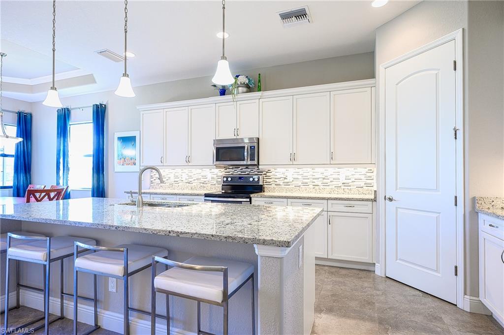 1575 Serrano CIR