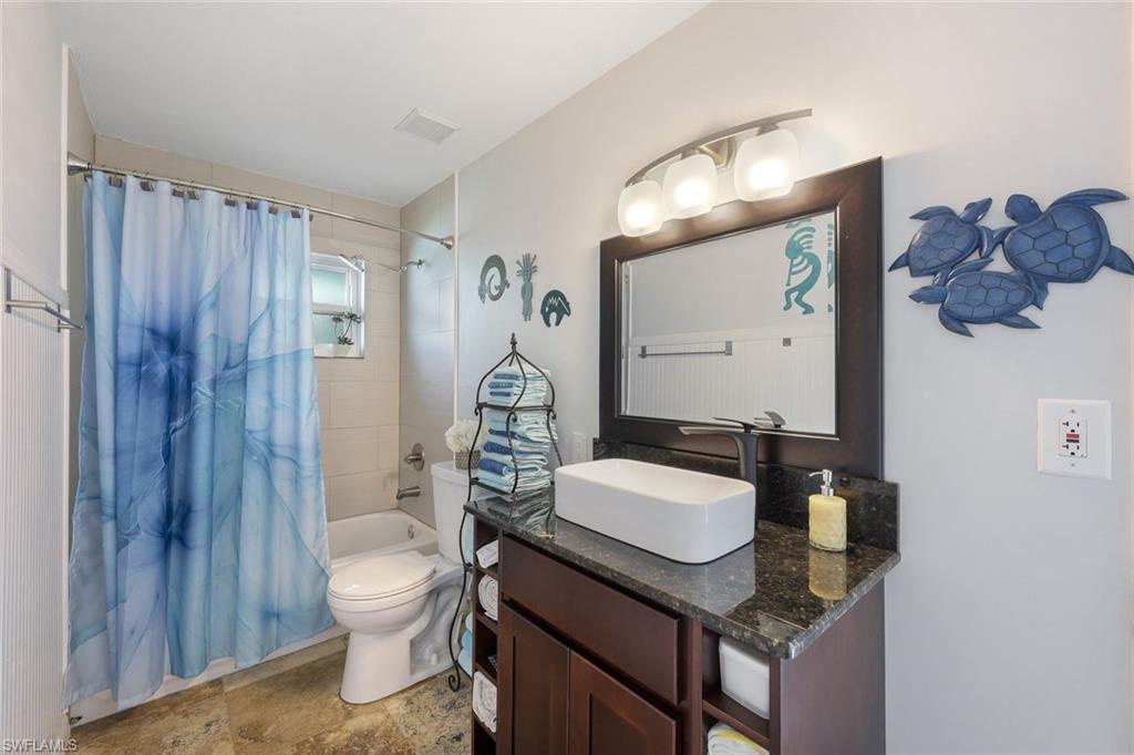 1325 Bayport AVE