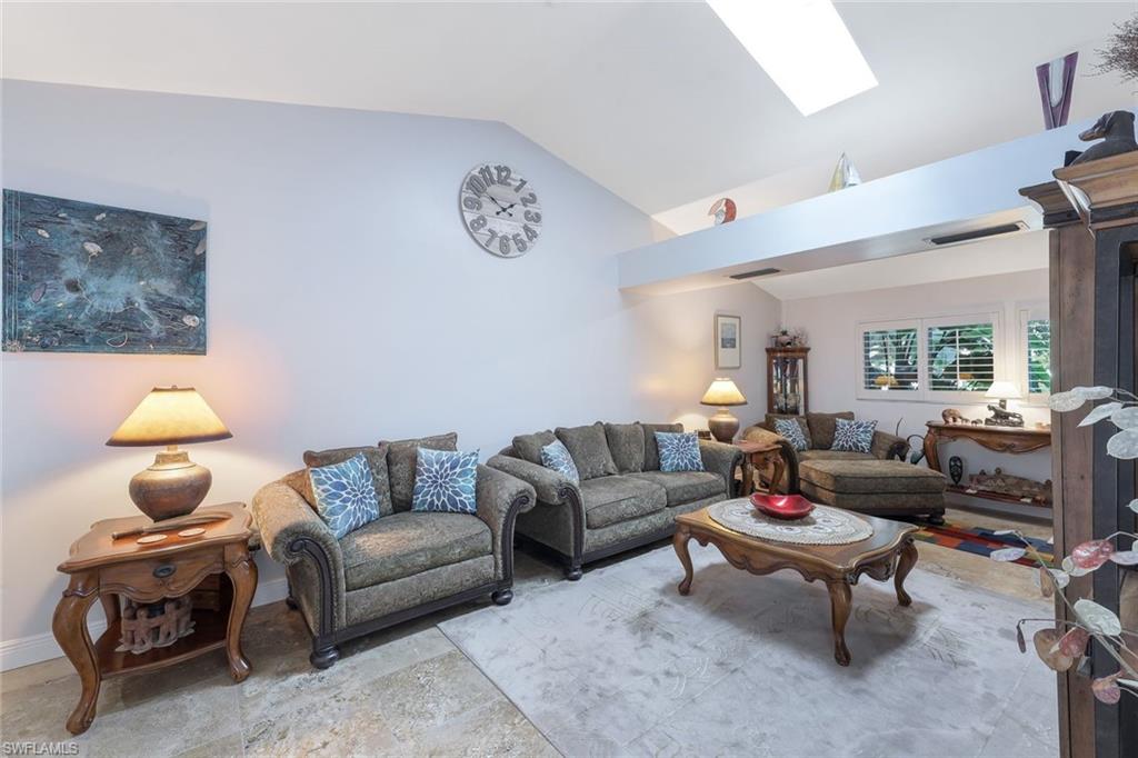 1325 Bayport AVE