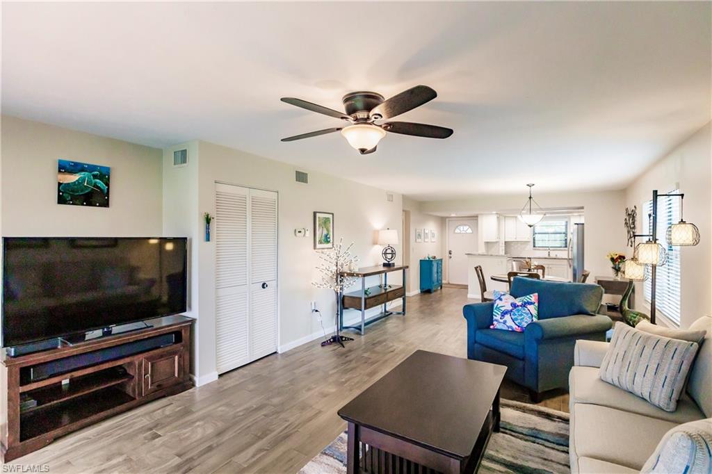 195 Cypress WAY E Unit: 1