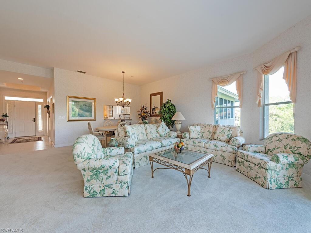 300 Wyndemere WAY Unit: C-402