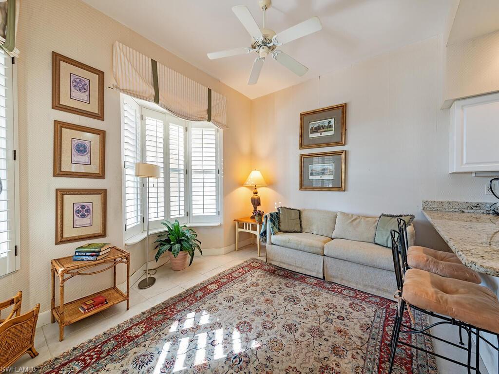 300 Wyndemere WAY Unit: C-402