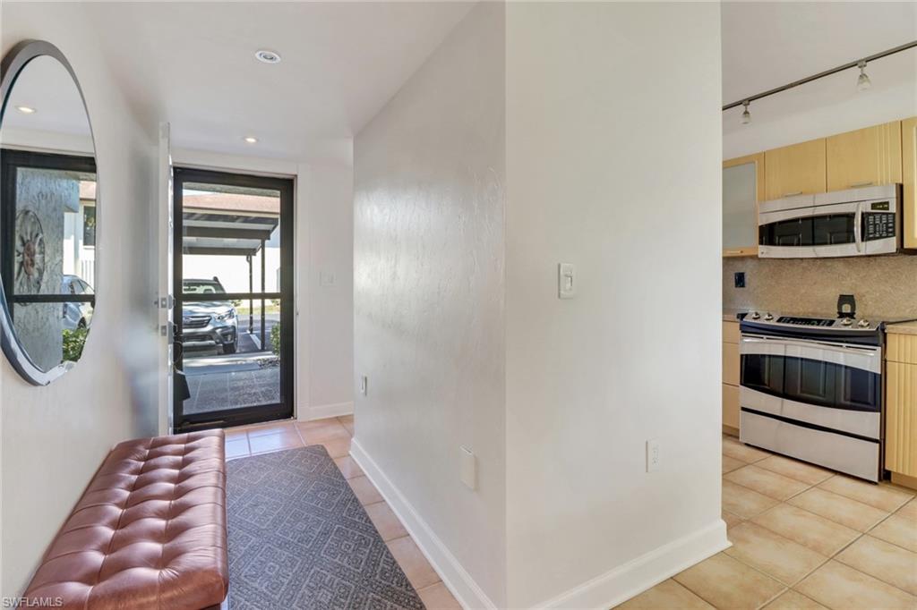 4240 Chantelle DR Unit: B101