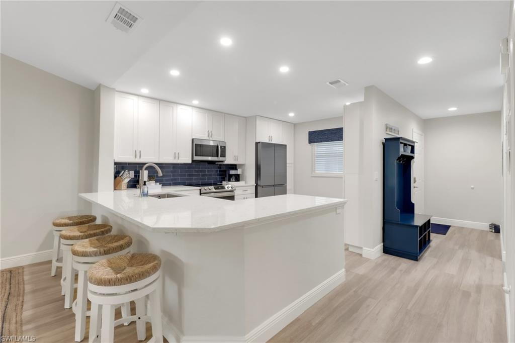 725 Landover CT Unit: 201