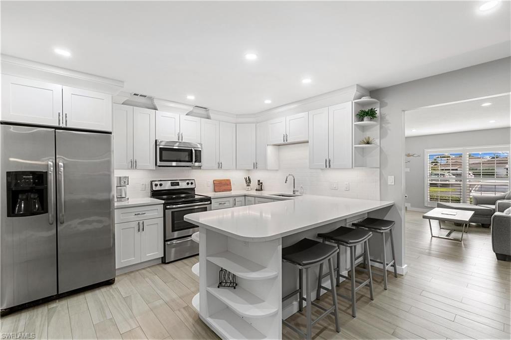 62 Marco Villas DR Unit: R-2
