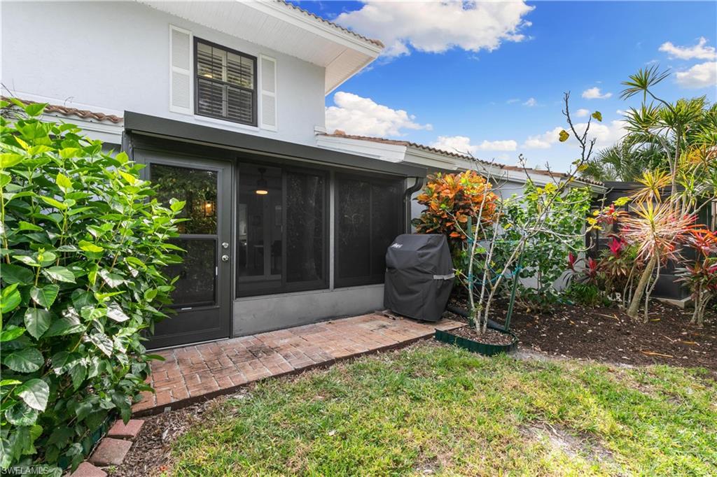 62 Marco Villas DR Unit: R-2