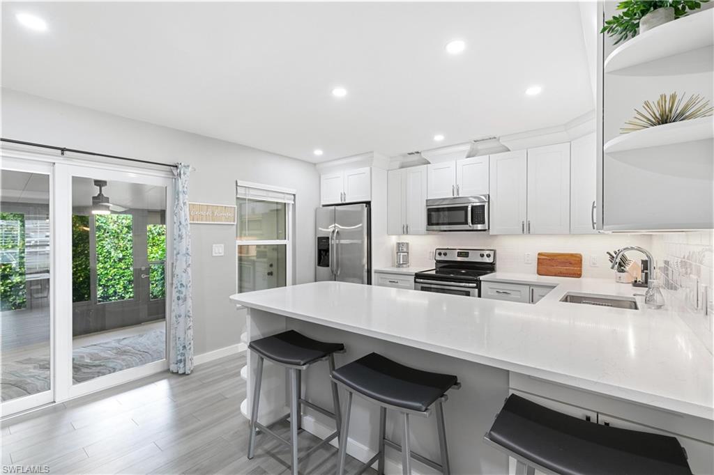 62 Marco Villas DR Unit: R-2