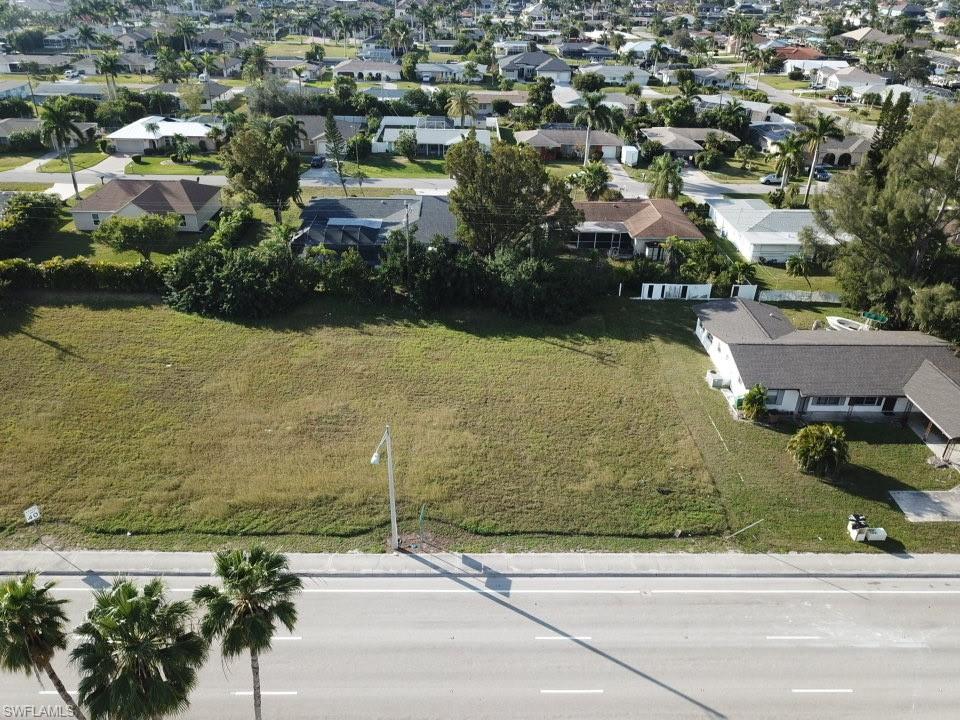 152 Cape Coral PKWY W