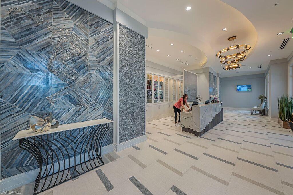 2290 Silver Palm PL