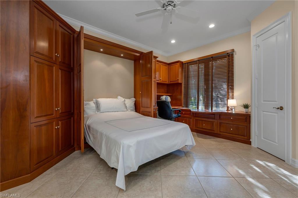 2290 Silver Palm PL