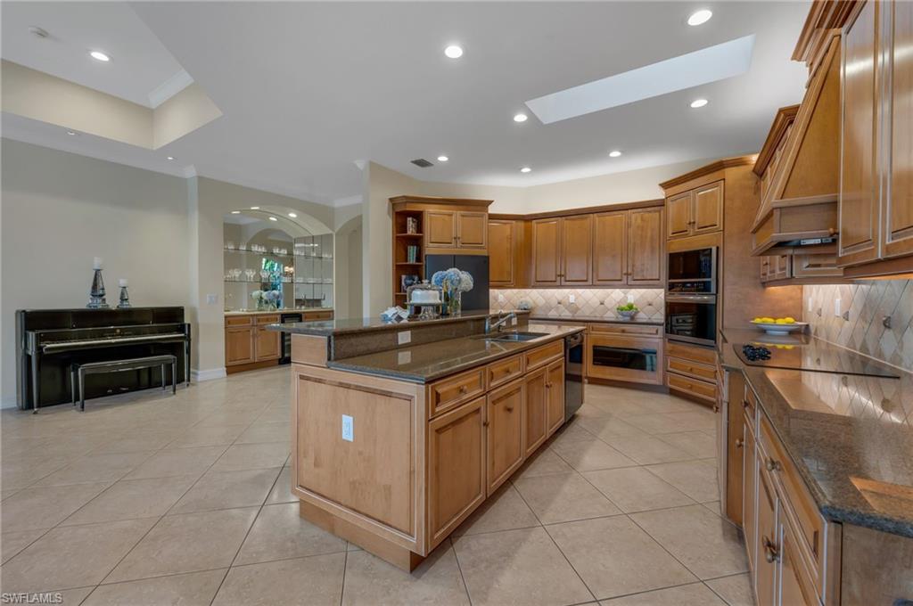 2290 Silver Palm PL