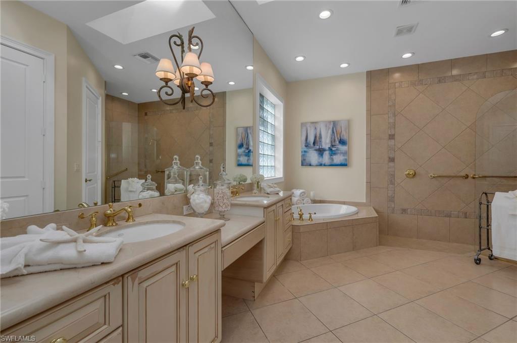 2290 Silver Palm PL