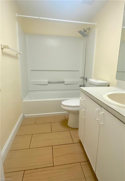 4210 Looking Glass LN Unit: 4211