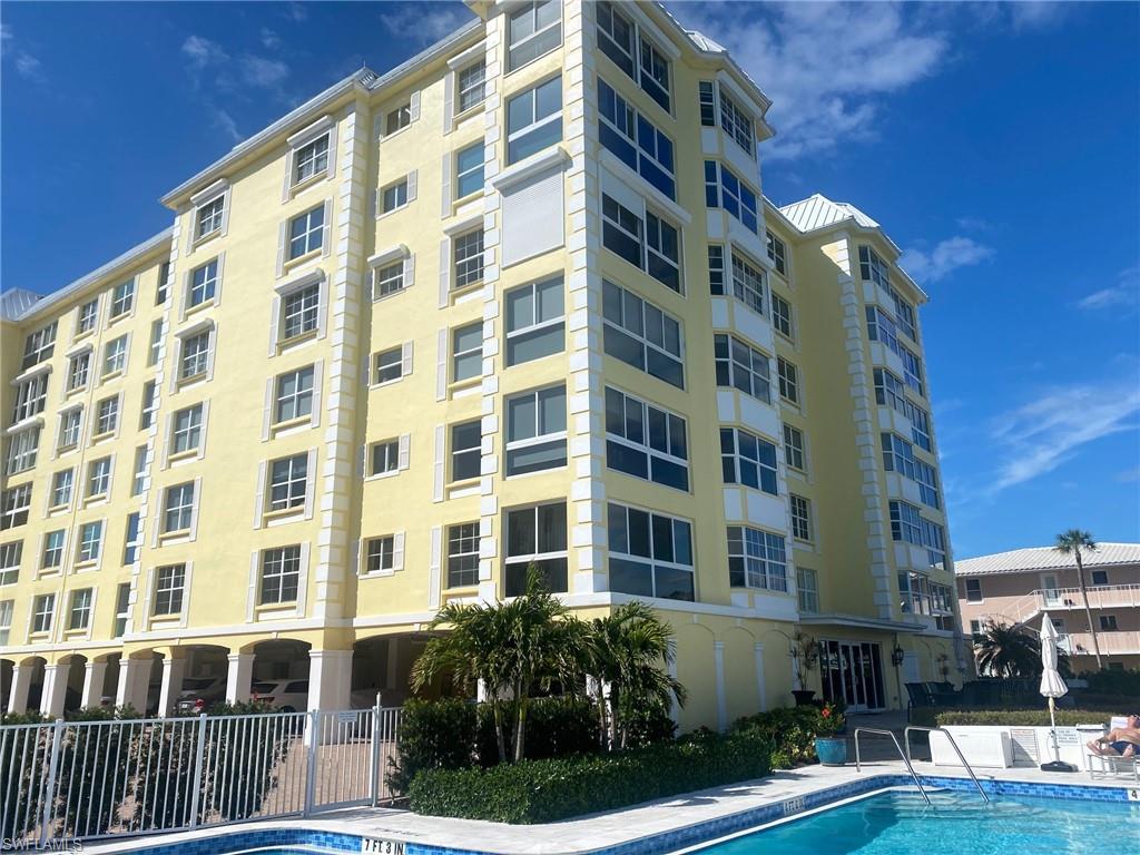 1900 Gulf Shore BLVD N Unit: 405