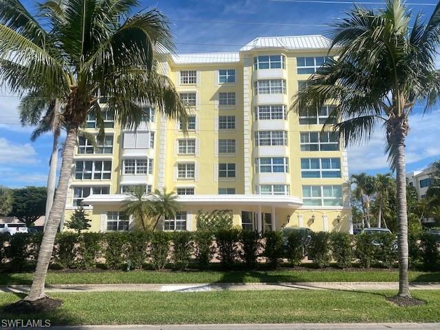 1900 Gulf Shore BLVD N Unit: 405