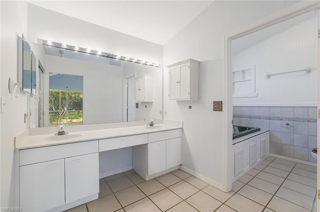 337 Emerald Bay CIR # U1