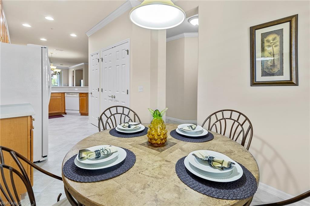 4884 Hampshire CT # 202 Unit: 7-202