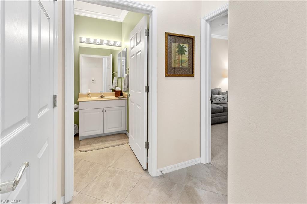 4884 Hampshire CT # 202 Unit: 7-202