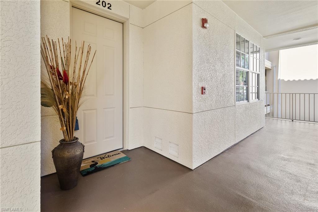 4884 Hampshire CT # 202 Unit: 7-202