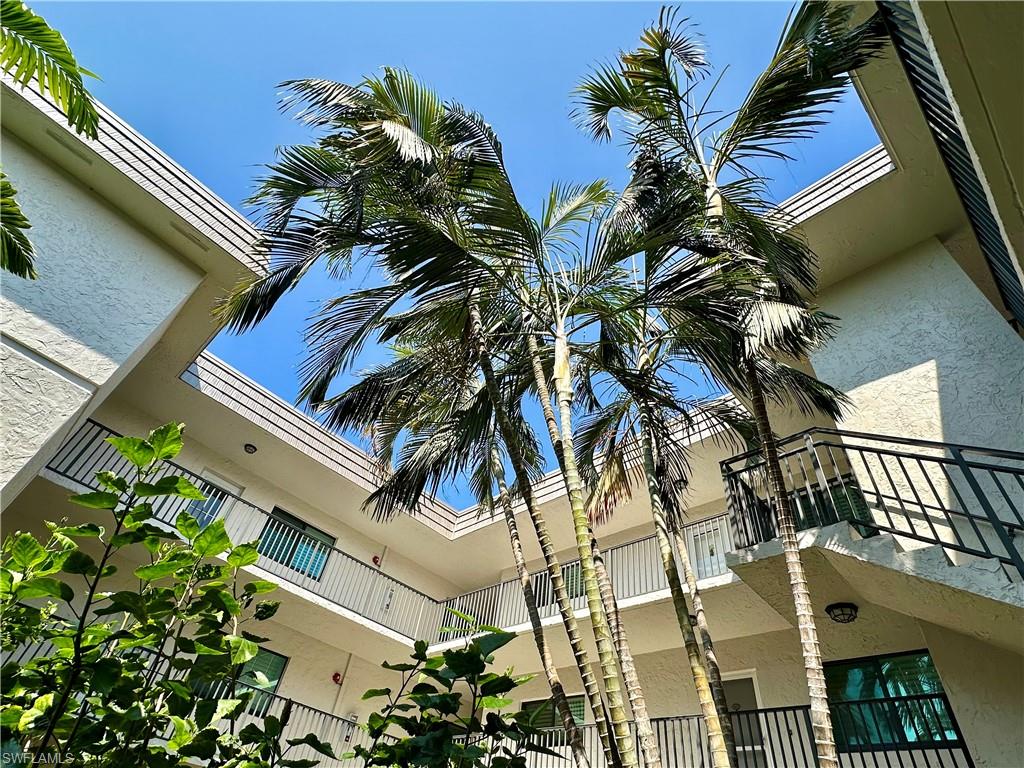 788 Park Shore DR # B31