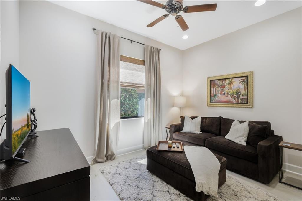9219 Isla Bella CIR
