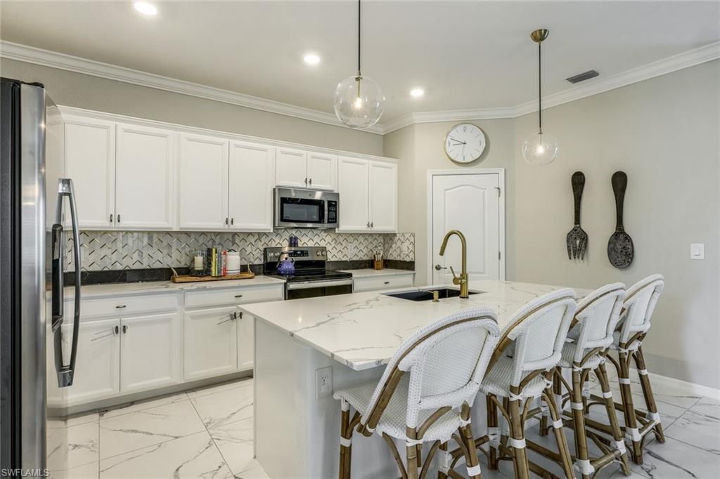 19835 Beechcrest PL