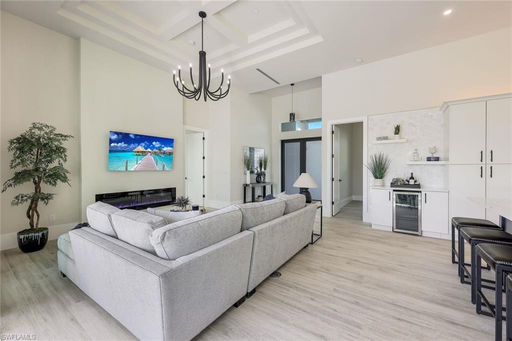 301 SW 33rd AVE