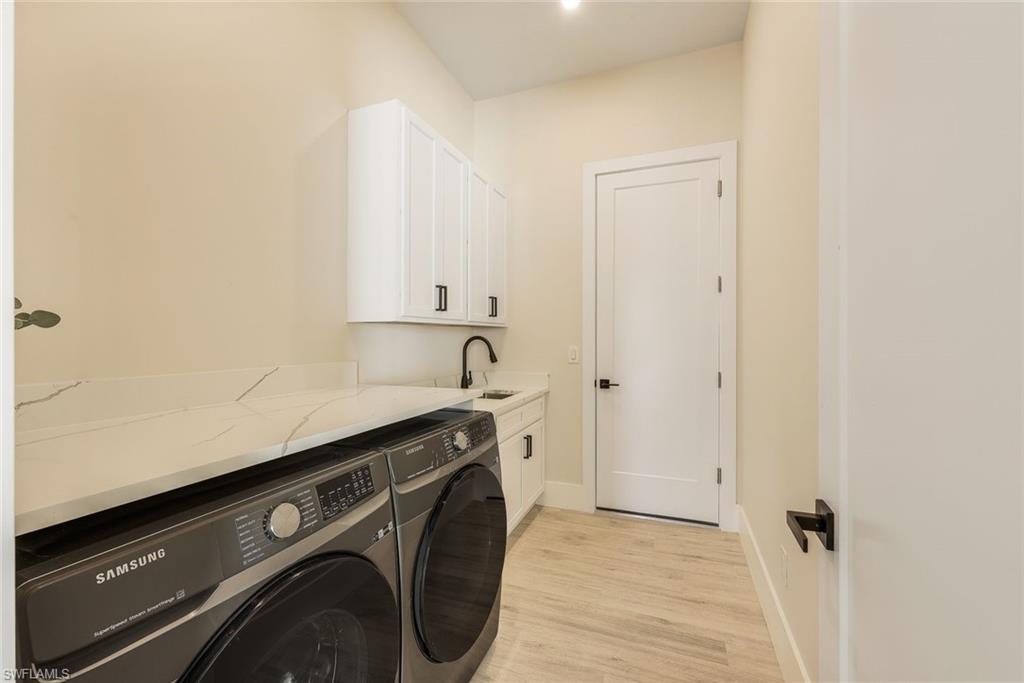 301 SW 33rd AVE