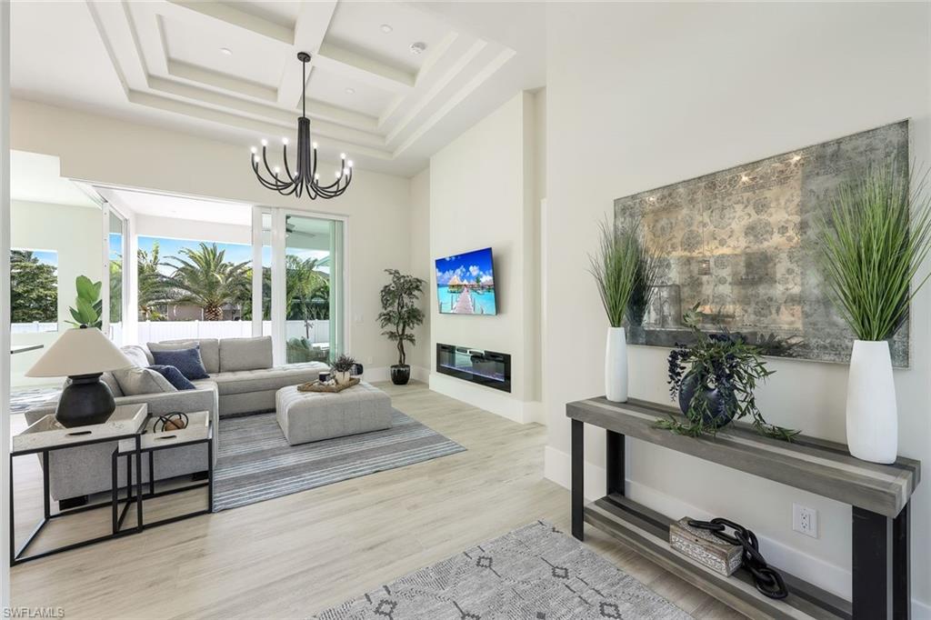 301 SW 33rd AVE