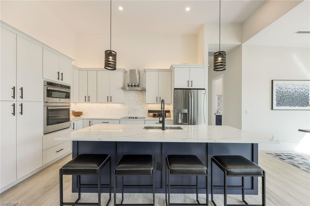 301 SW 33rd AVE