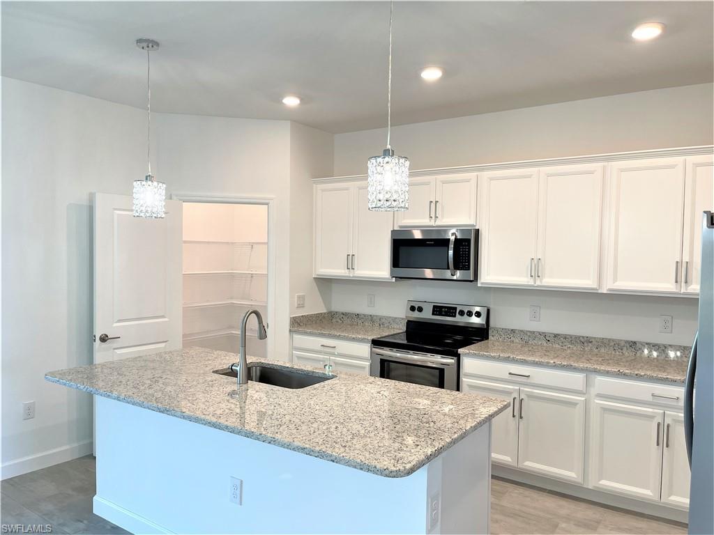 13810 Pine Lodge LN