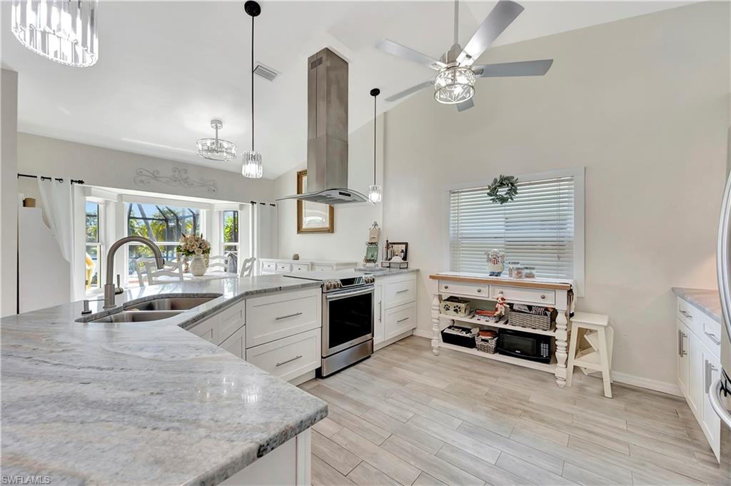 1360 Monarch CIR