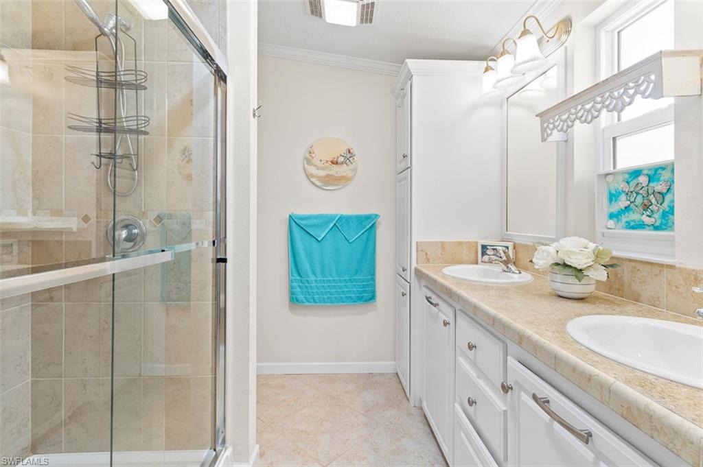 1317 Amethyst Lake LN
