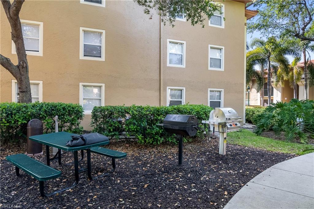 8940 Colonnades CT E # 713