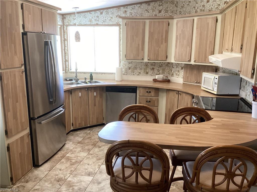 109 Calais CT