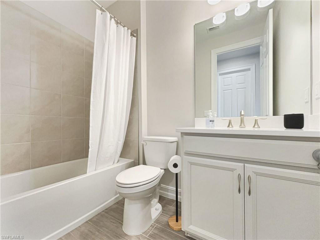 1006 Enbrook LOOP
