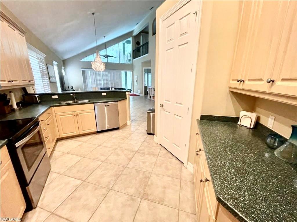 6047 Shallows WAY