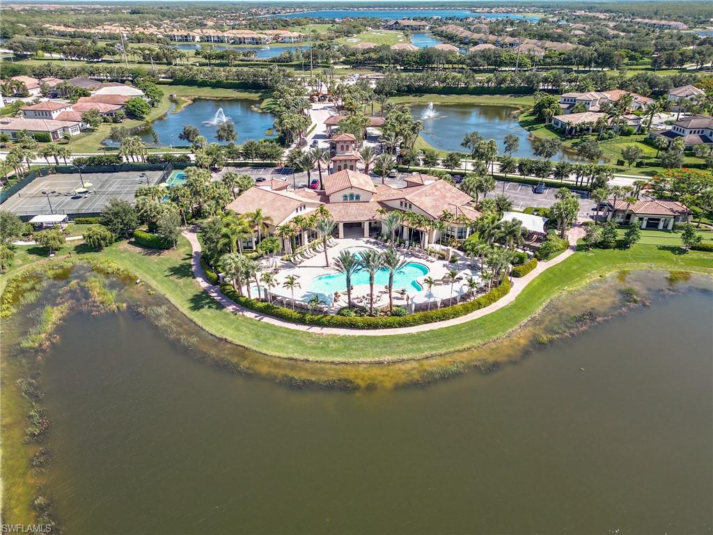 9267 Glenforest DR