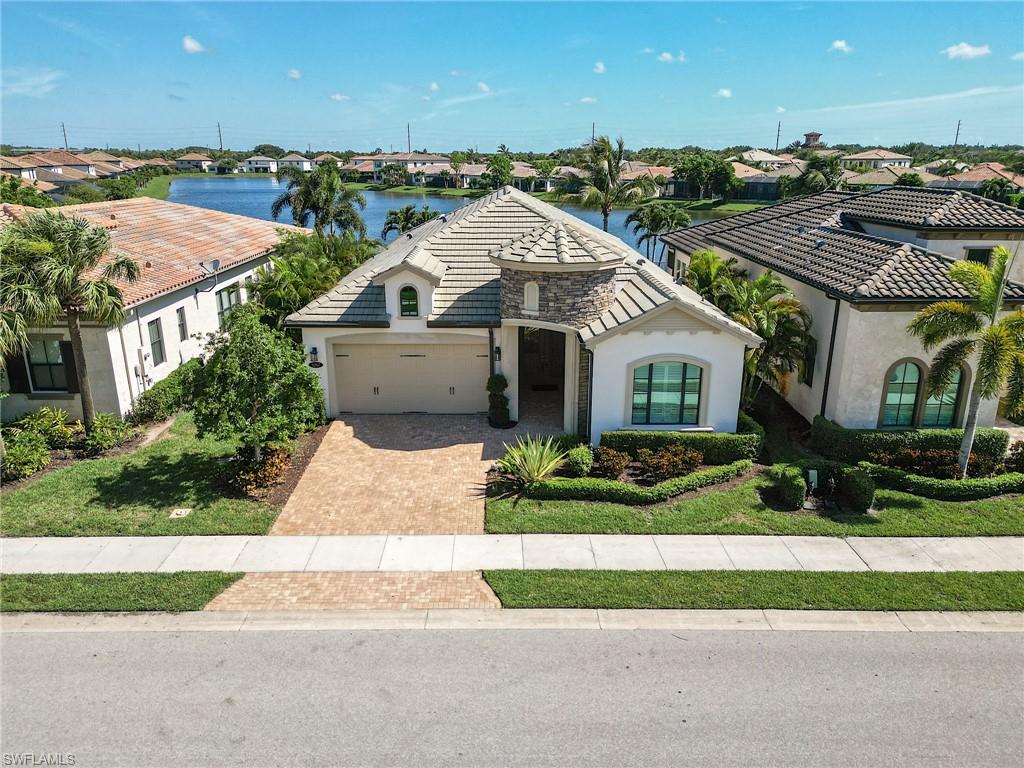 9267 Glenforest DR