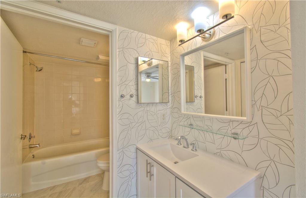 8265 Ibis Club DR # 602