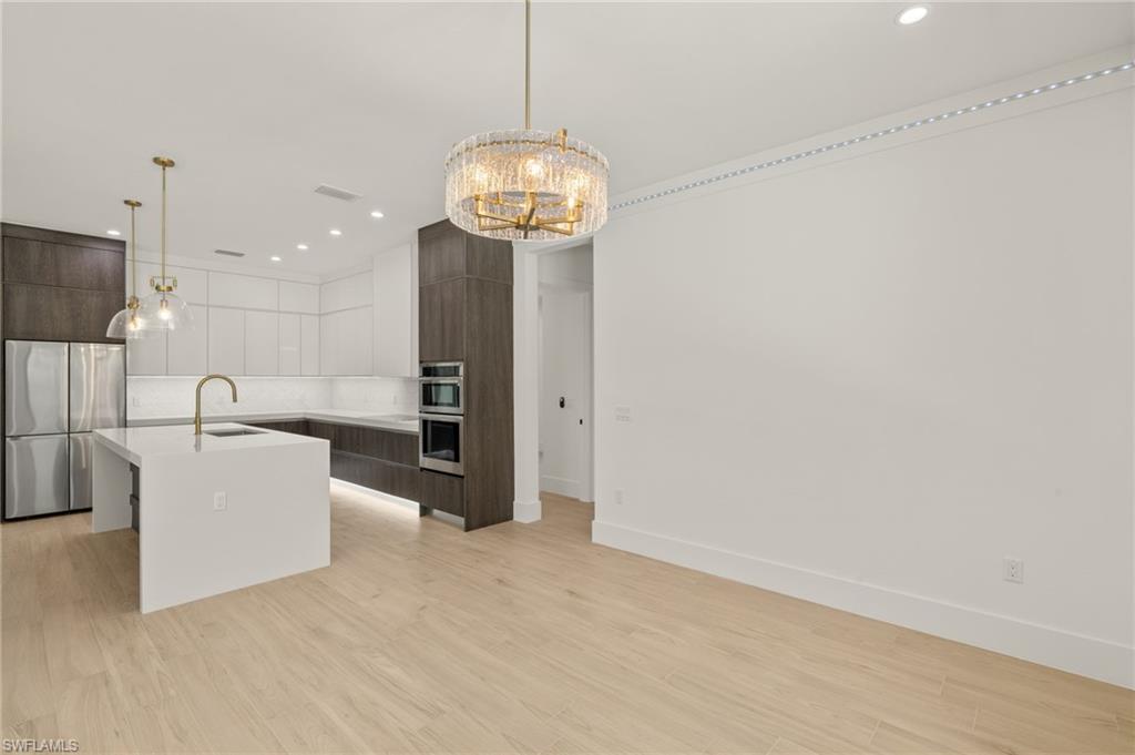 1587 Golden Gate BLVD W