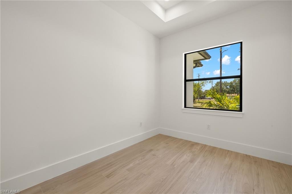 1587 Golden Gate BLVD W