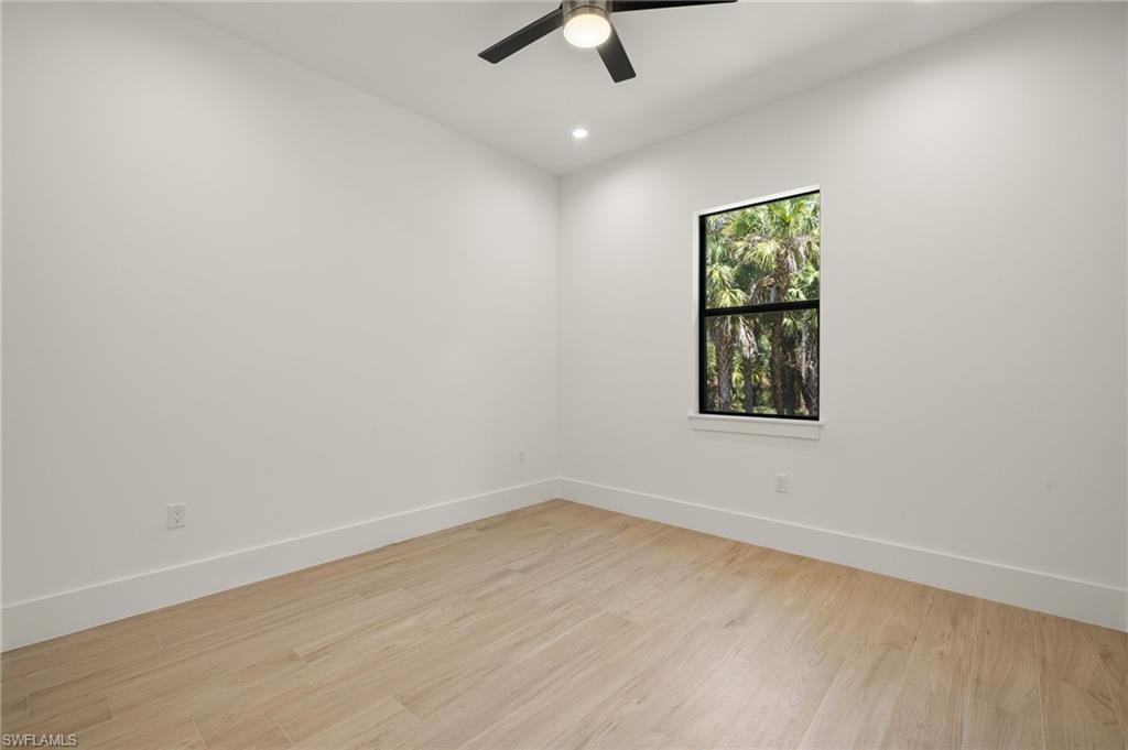 1587 Golden Gate BLVD W