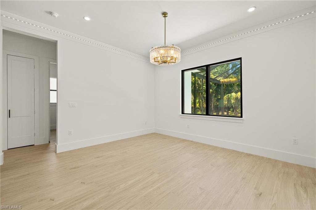 1587 Golden Gate BLVD W