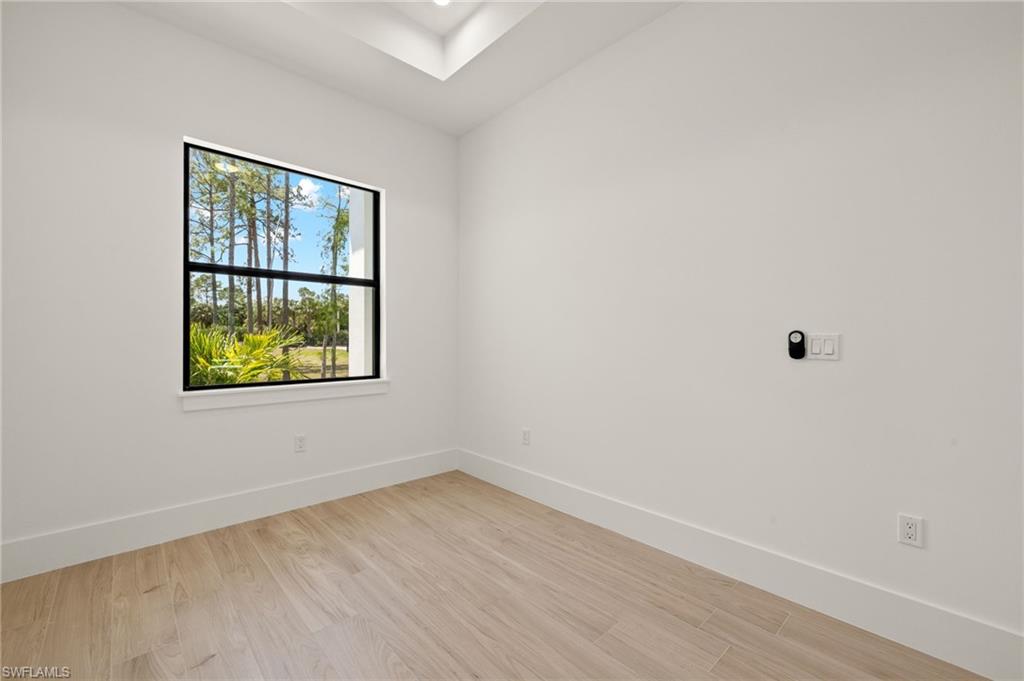 1587 Golden Gate BLVD W