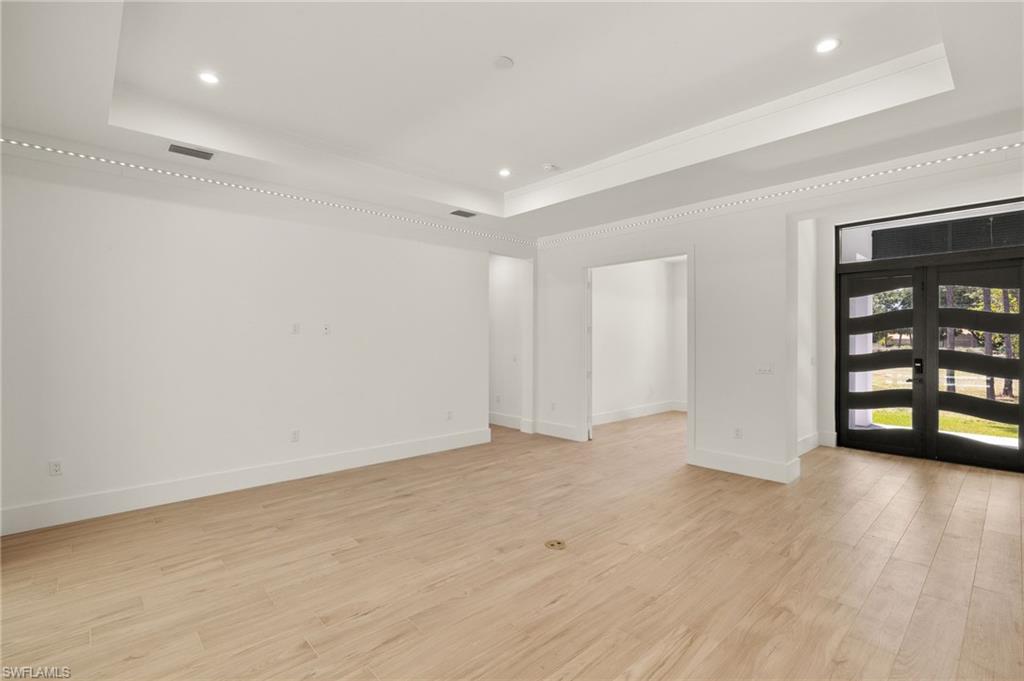 1587 Golden Gate BLVD W
